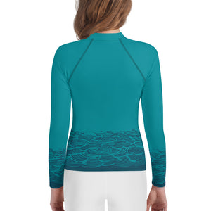 Boatbranding Rash Guard Sailing design Youth unisex Rash Guard - Long Sleeve "Keep the sea plastic free" Sailing-Gift Regatta Yacht Sailing-Lifestyle Sailing-Apparel Nautical-Fashion Nautical-Gear